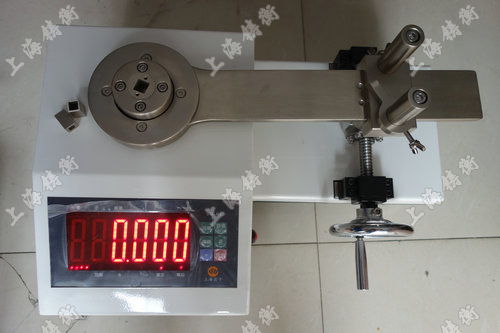 智能制造驅(qū)動下的變革 上海扭矩扳手校準(zhǔn)儀的技術(shù)發(fā)展與市場應(yīng)用